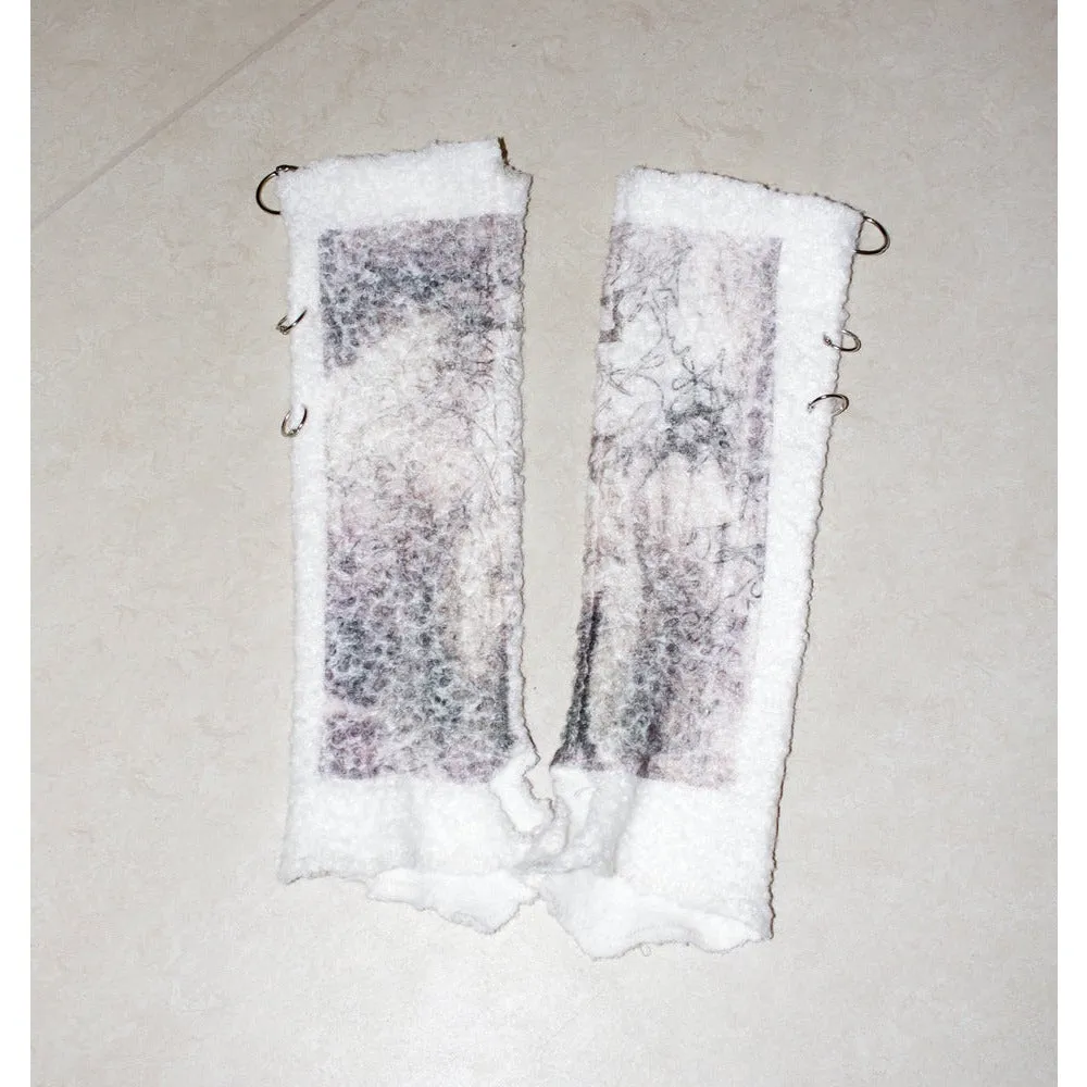 bouclé arm warmers