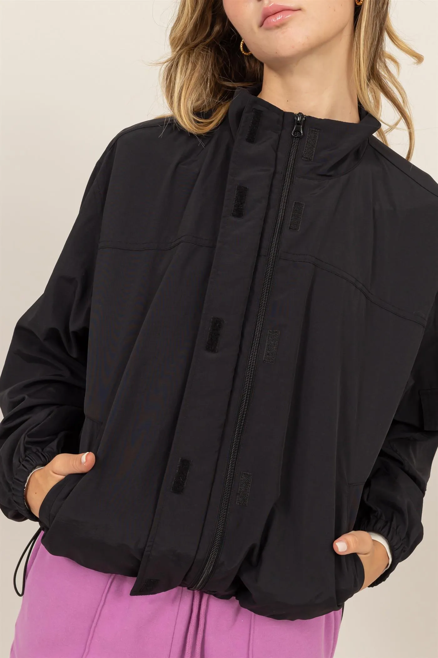 DZ24E606-Cropped Hooded Windbreaker