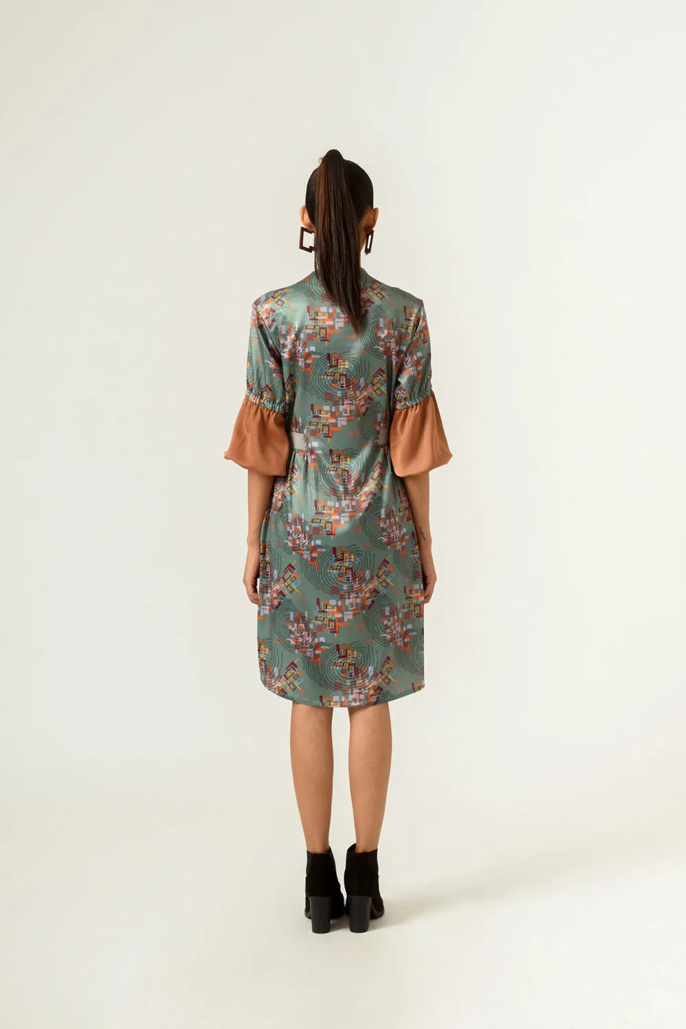 Longing Print Balloon Sleeves Fitted Dress