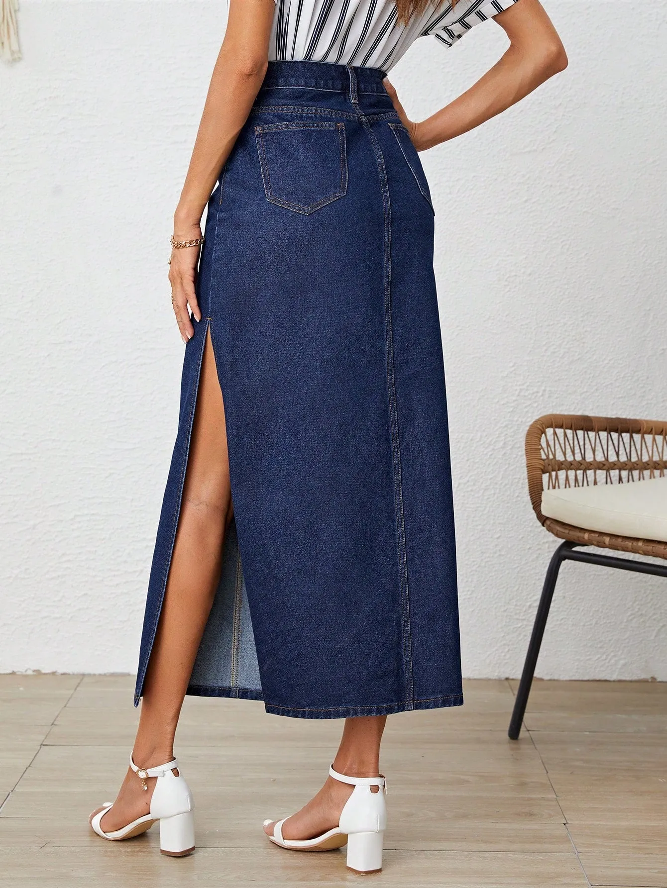 SHEIN LUNE Solid Split Thigh Denim Skirt