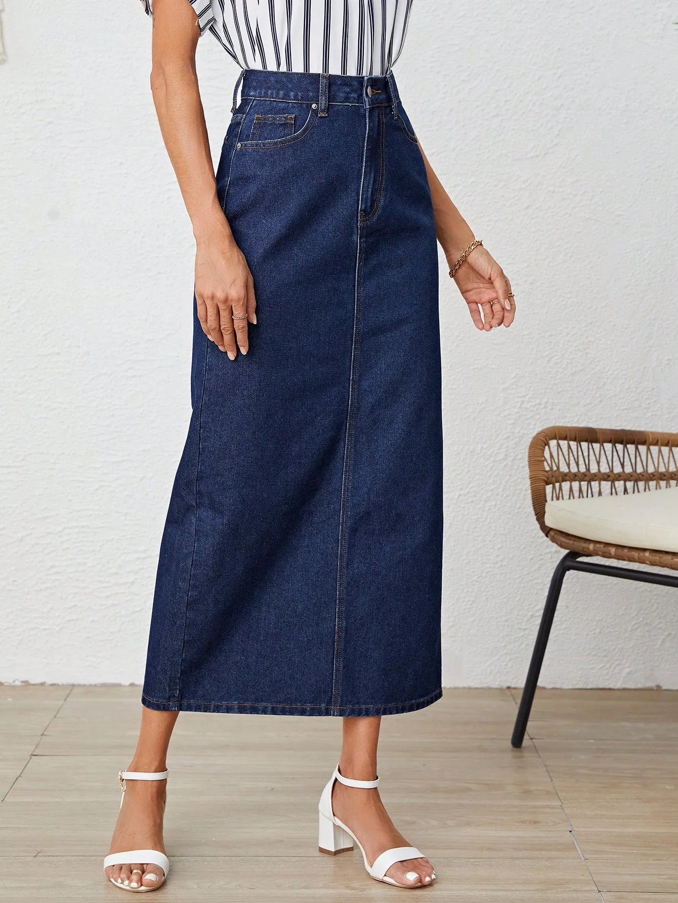 SHEIN LUNE Solid Split Thigh Denim Skirt
