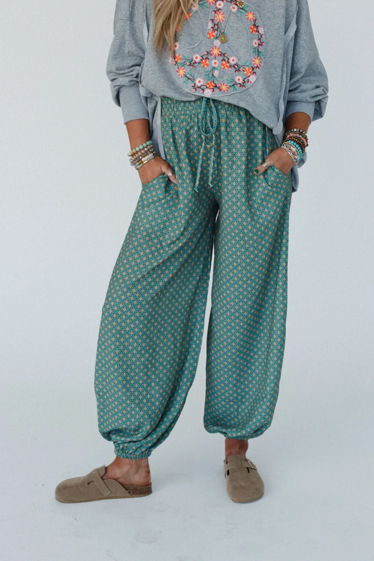 The Nest Mystic Mirage Printed Joggers - Teal