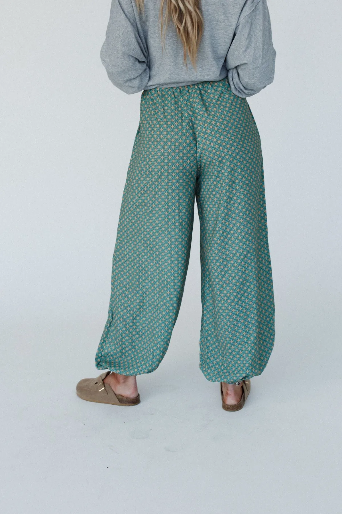 The Nest Mystic Mirage Printed Joggers - Teal